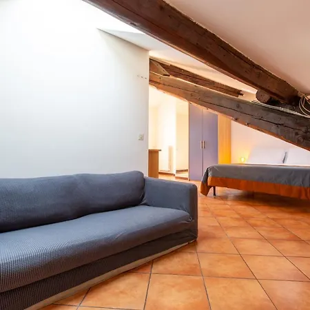 Mondadori Apartment - Luxury Terrace near Porta Nuova, Duomo&Navigli-3